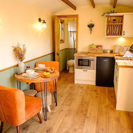 Lintmill Lodges - Heather Shepherds Hut Sorn 外观 照片