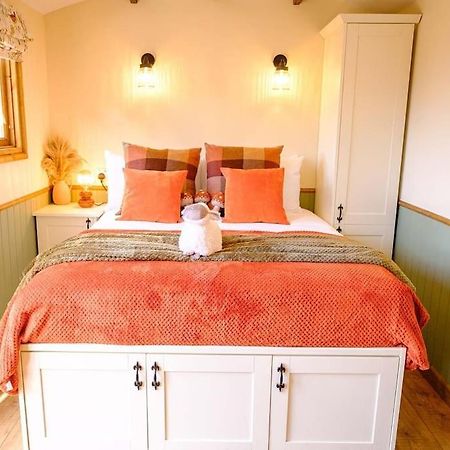 Lintmill Lodges - Heather Shepherds Hut Sorn 外观 照片